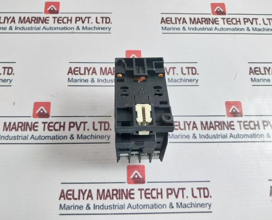 Siemens 3Tf31 10-0A Contactor 12A 415V