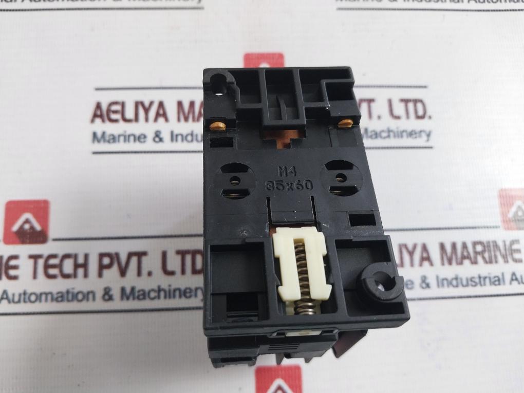 Siemens 3Tf31 10-0A Contactor 12A 415V