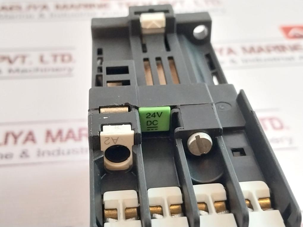 Siemens 3Tf31 10-0B Air Break (Power) Contactor 24V Dc