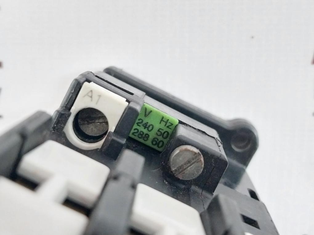 Siemens 3Tf32 00-0A Air Break (Power) Contactor 16A 415V 240V 50Hz