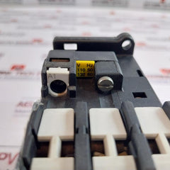 Siemens 3Tf32 00-0A Power Contactor With Auxiliary Contact Block 3Tx4010-2A