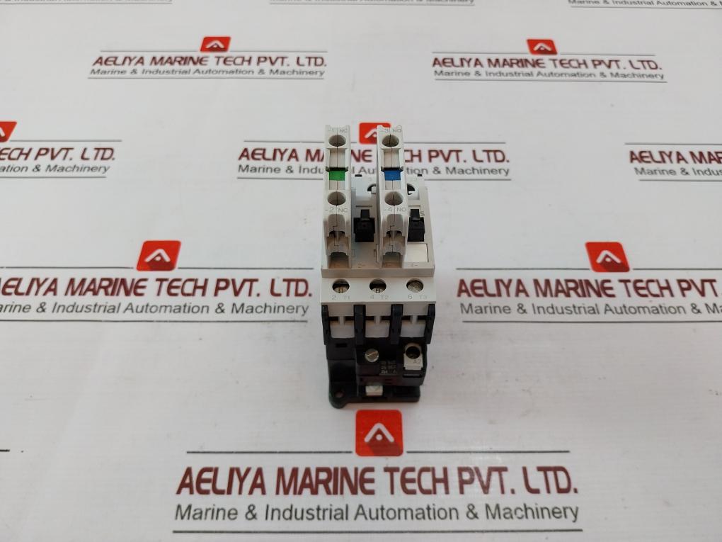 Siemens 3Tf33 00-0A Air Break (Power) Contactor With Auxiliary Switch 3Tx4001-2A