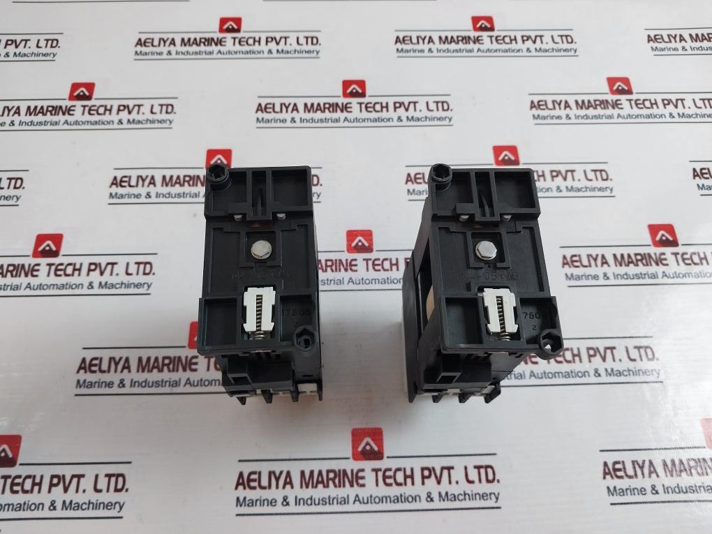 Siemens 3Tf3300-0B Contactor 1Hyn401100P15