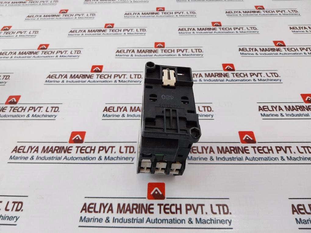 Siemens 3TF4222-0A Contactor 30A 600V AC