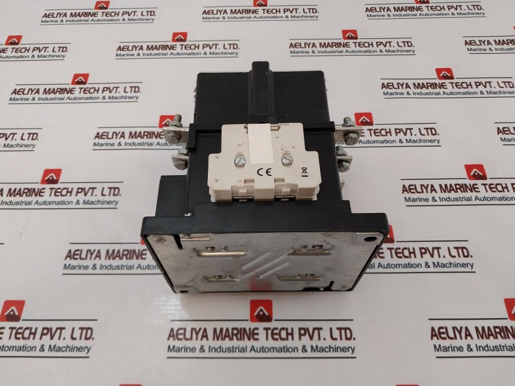 Siemens 3Tf50 Contactor 3Ty7561-1Aa00-8K 230V 50Hz