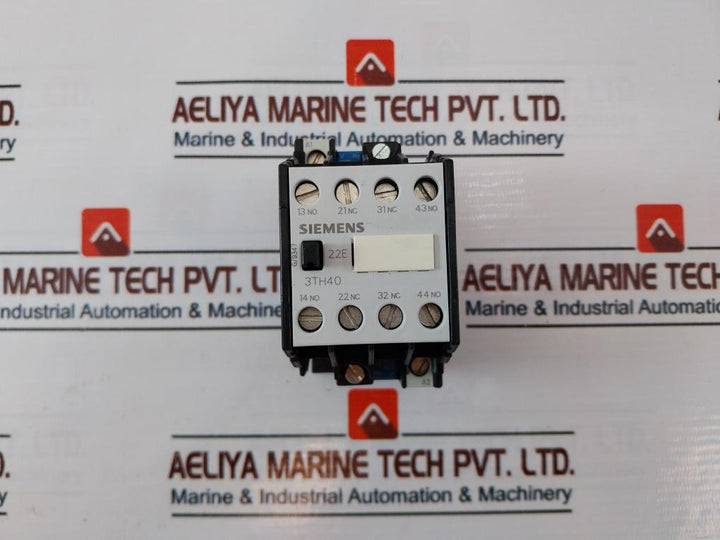 Siemens 3Th4022-0A Control Relay 50/60Hz