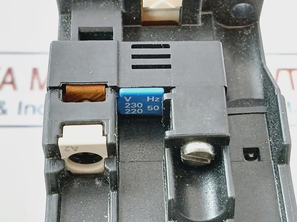 Siemens 3Th4040-0A Control Relay 230/220V 50Hz