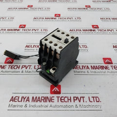 Siemens 3Th40 Auxiliary Contactor 230V 50-60Hz 2K2/2Z2 13.0423