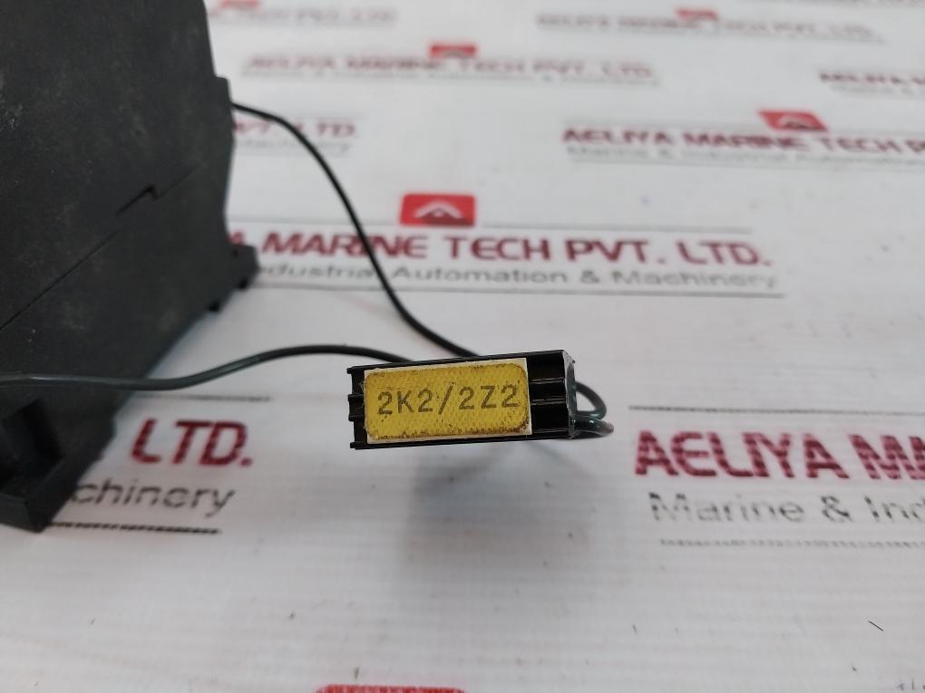 Siemens 3Th40 Auxiliary Contactor 230V 50-60Hz 2K2/2Z2 13.0423