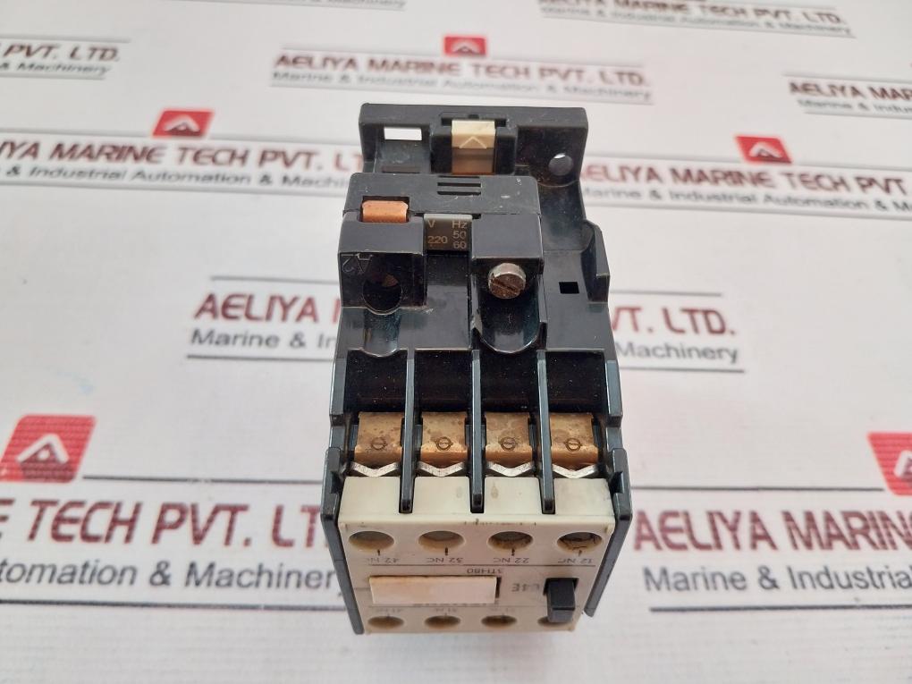 Siemens 3Th80 04-0A Contactor 220V 50/60Hz