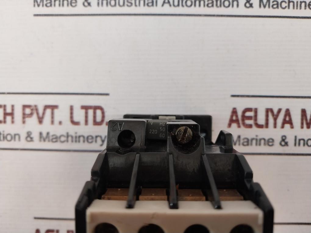 Siemens 3Th80 22-0A 22E Contactor