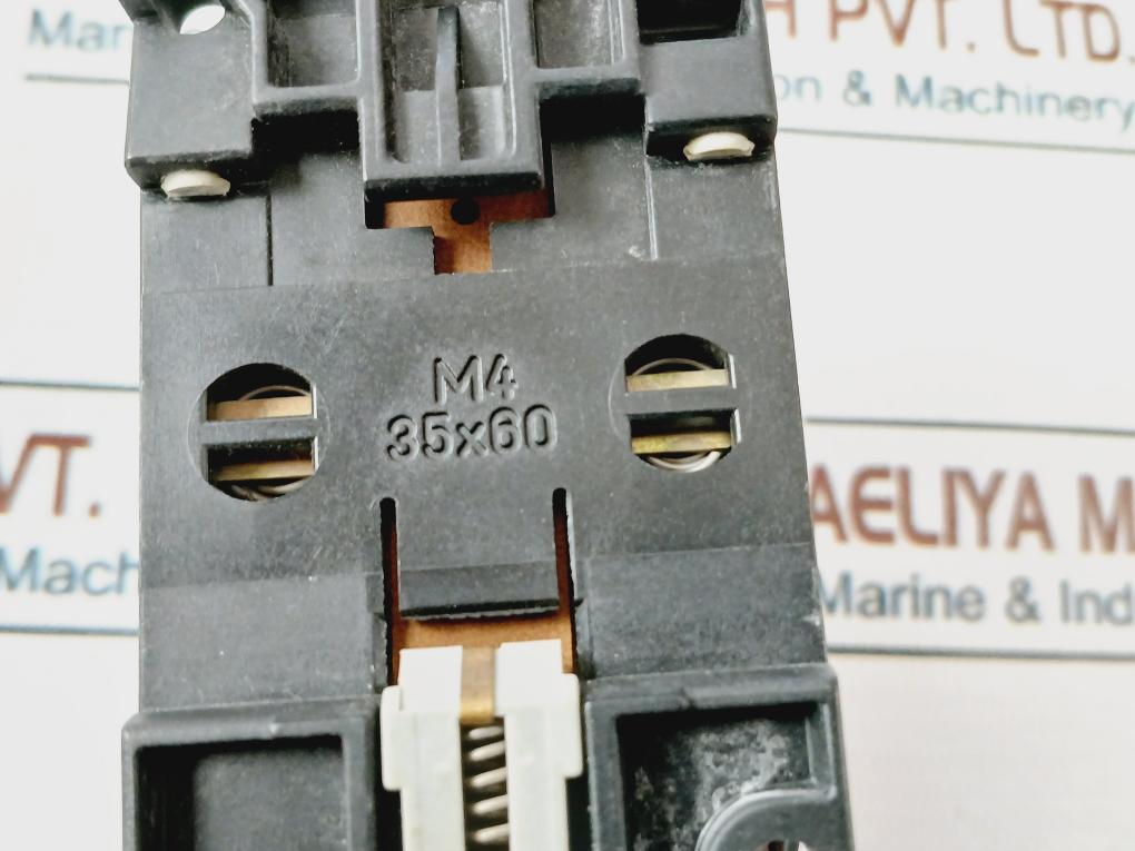 Siemens 3 Th 80 22-0A Auxiliary Contactor