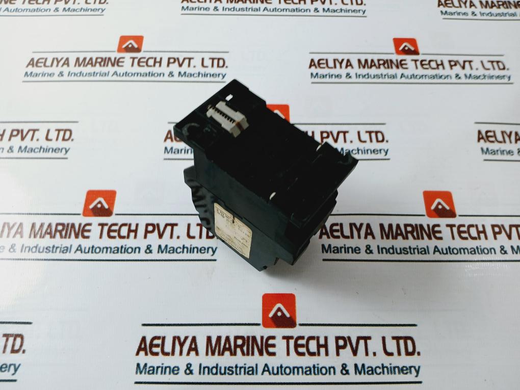 Siemens 3 Th 80 22-0A Auxiliary Contactor