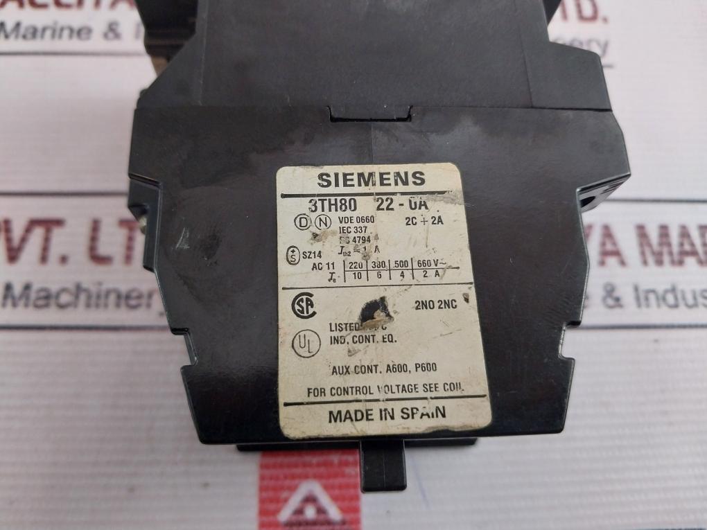 Siemens 3Th80 Contactor Relay 220V 50/60Hz