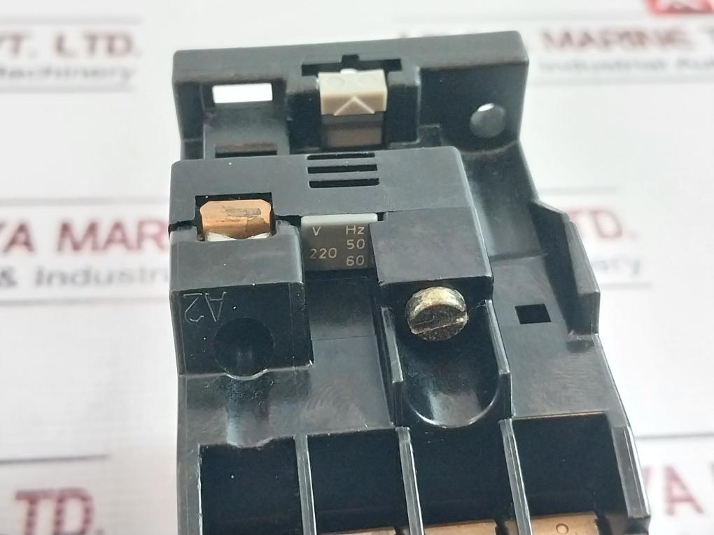 Siemens 3Th80 Contactor Relay 220V 50/60Hz