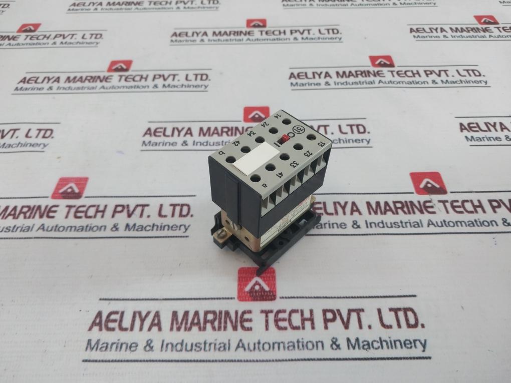 Siemens 3Tj10 01-0A Control Relay