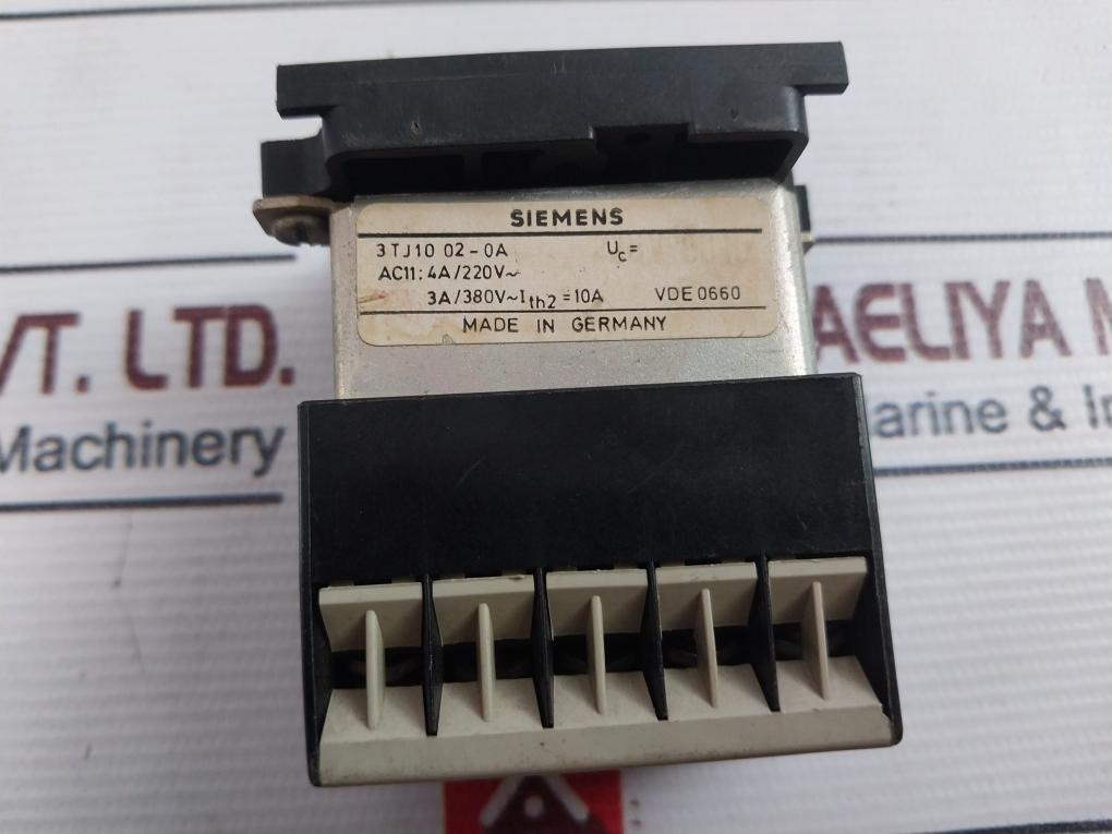 Siemens 3Tj1002-0A Contactor 3A/380V 10A