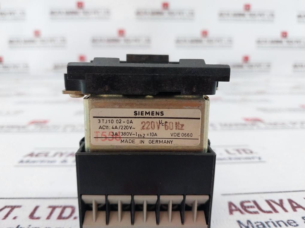 Siemens 3Tj10 02-0A Control Relay 220V 60Hz