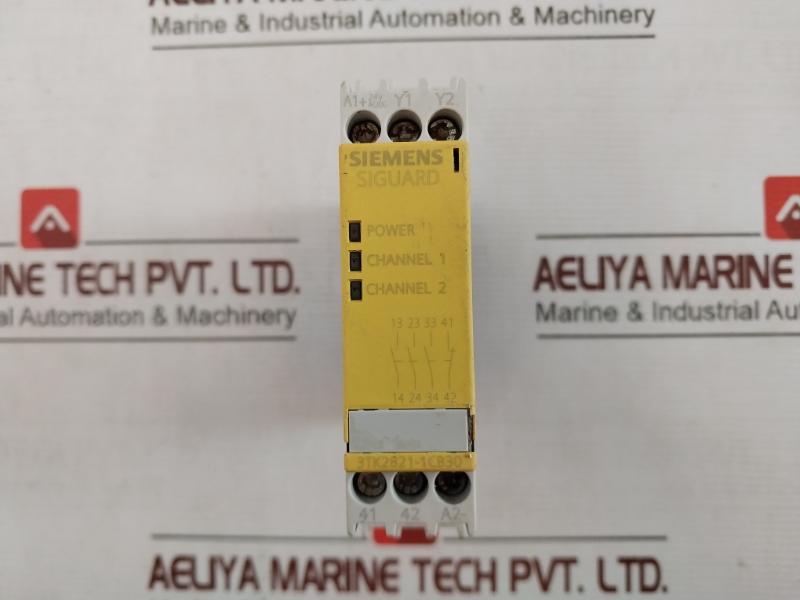 Siemens 3Tk2821-1Cb30 Sirius Safety Relay With Enabling Circuit 300V