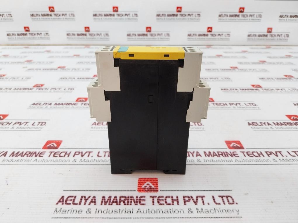 Siemens 3Tk2824-1Al20 Sirius Safety Relay