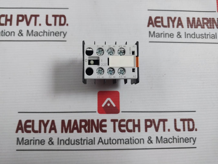 Siemens 3Tx4 412-1A Auxiliary Contact Block