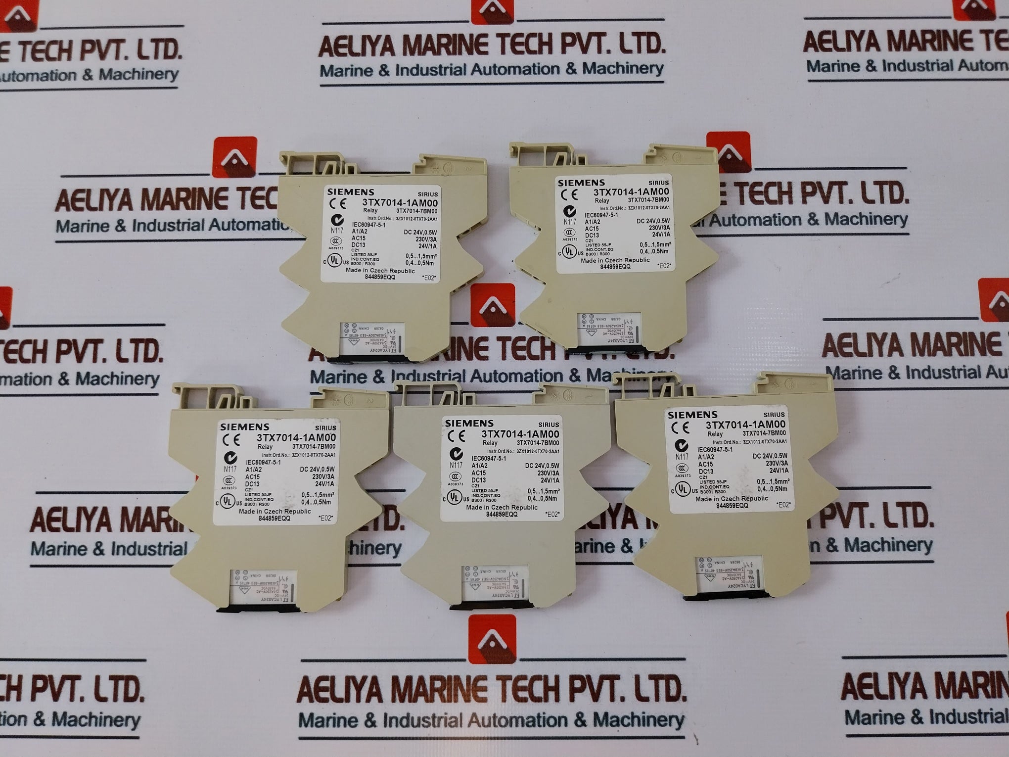 Siemens 3TX7014-1AM00/ 3TX7014-7BM00 Output Coupler With Plug-in & Contact Relay