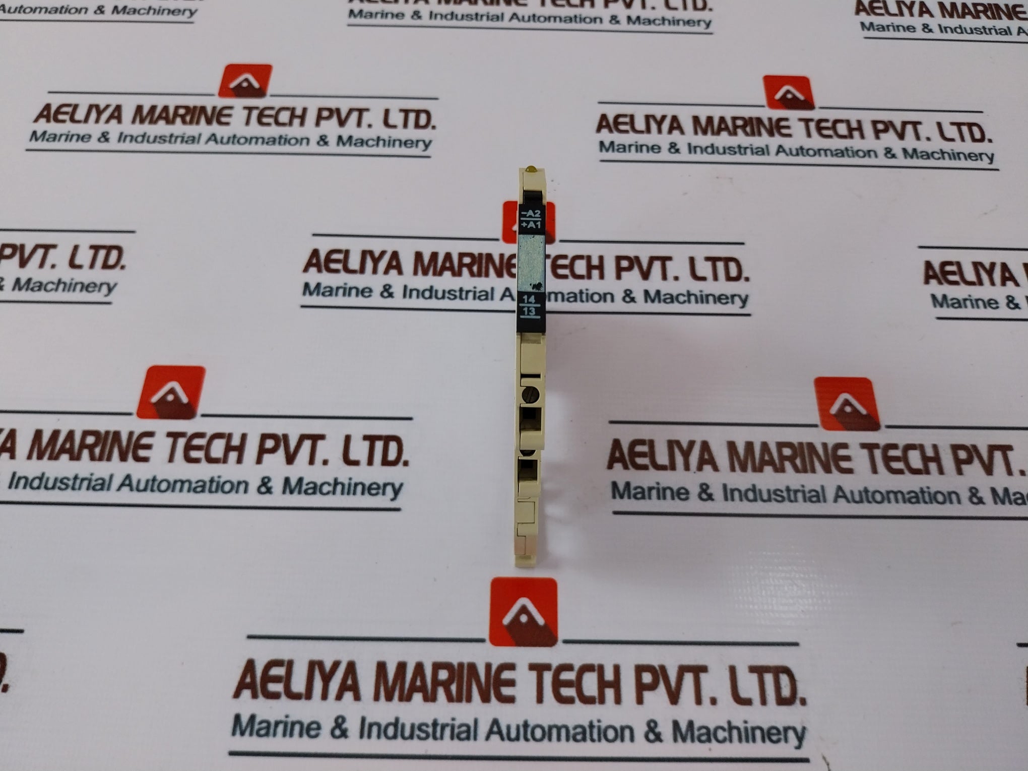 Siemens 3TX7014-1AM00/ 3TX7014-7BM00 Output Coupler With Plug-in & Contact Relay