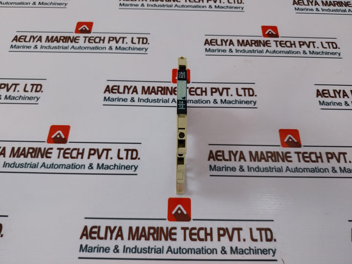 Siemens 3TX7014-1AM00/ 3TX7014-7BM00 Output Coupler With Plug-in & Contact Relay