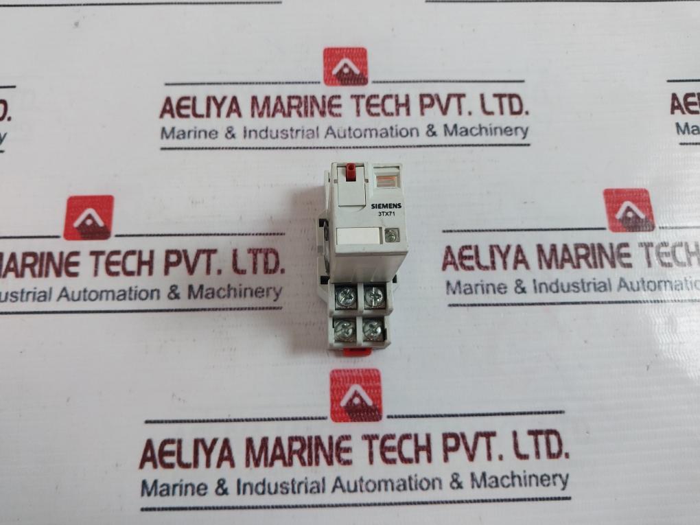 Siemens 3Tx7114-5Lc13 Plug-in Relay With Base 24Vac