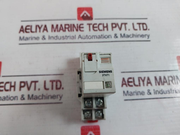Siemens 3Tx7114-5Lc13 Plug-in Relay With Base 24Vac