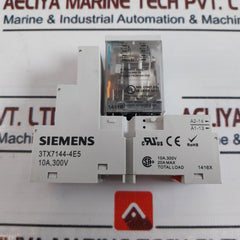 Siemens 3Tx7144-4E5 Relay With Socket Base 10A, 300V