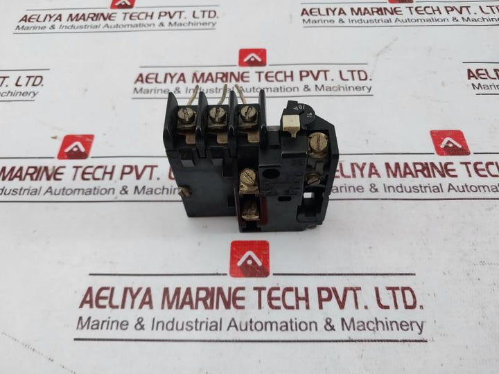 Siemens 3Ua4801-0T Overload Relay 750V 900V Ie 1A 500V Vde 0660