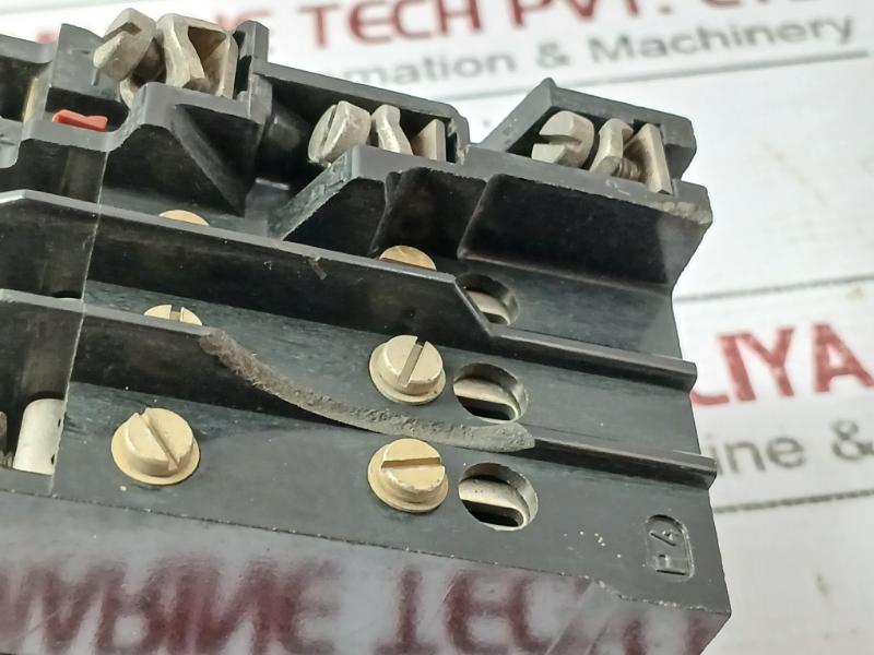 Siemens 3Ua4900-0Ad Motor Overload Relay 0.25 - 0.4A Ie 1A 500V Ac 11