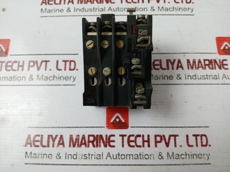 Siemens 3Ua4900-0Ad Motor Overload Relay 0.25 - 0.4A Ie 1A 500V Ac 11