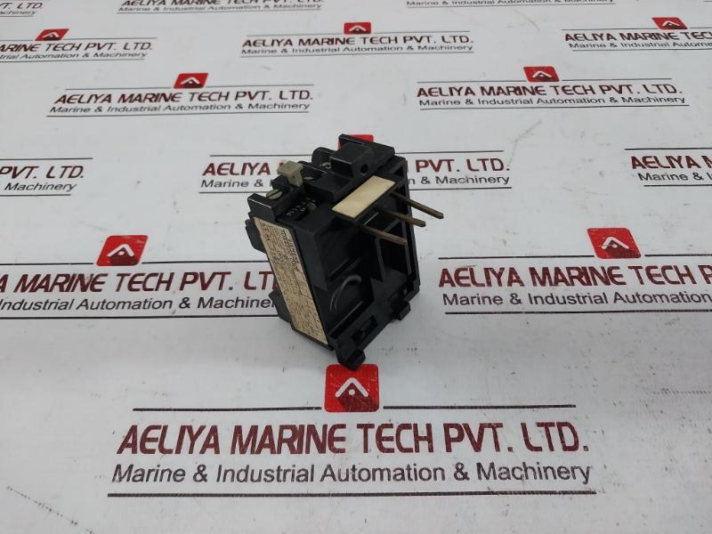 Siemens 3Ua49 00-oao Overload Relay 5,5-8A 1A 500V