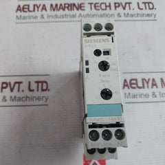 Siemens 3Ug4501-1Aw30 Sirius Analog Monitoring Relay Iec 60947-5-1 300V 4Kv