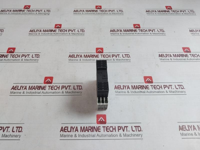 Siemens 3Ug4501-1Aw30 Sirius Analog Monitoring Relay Iec 60947-5-1 300V 4Kv