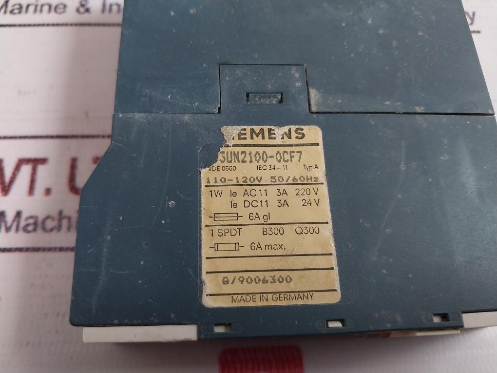 Siemens 3Un2100-0Cf7 Safety Relay 110-120V 50/60Hz