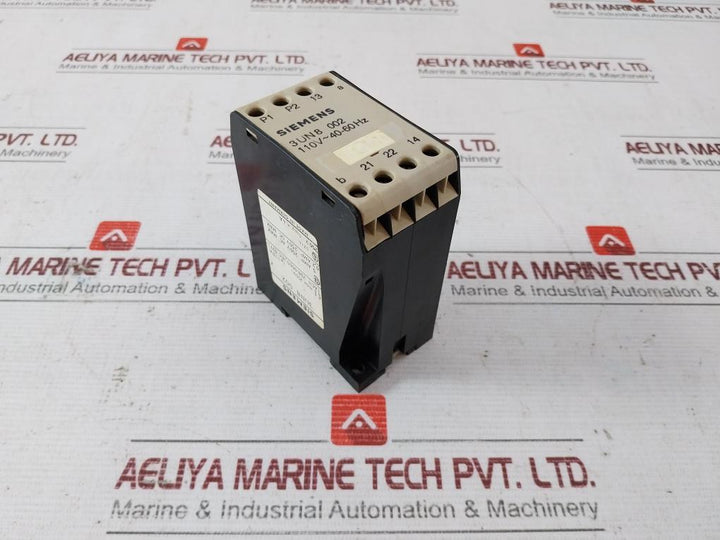 Siemens 3Un8 002 Thermal Motor Protection Unit 110V 40-60Hz 250V 0,2Amp 250Vdc