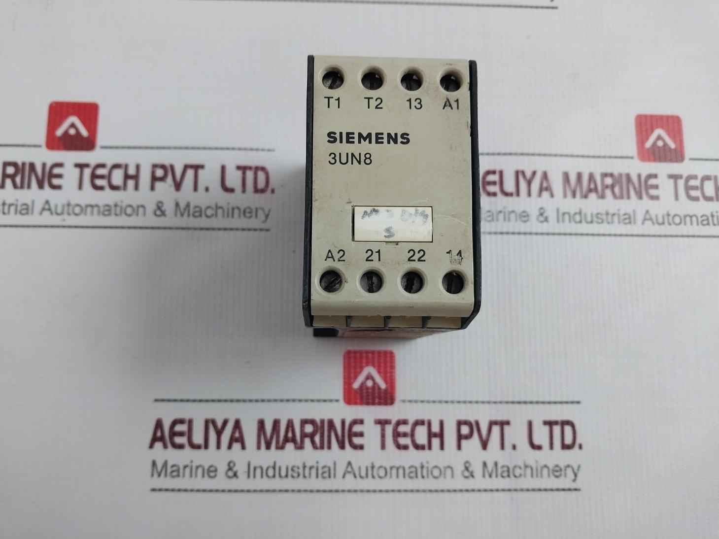 Siemens 3Un8 020 Contactor Control Relay 24V Dc 1,5A 220V