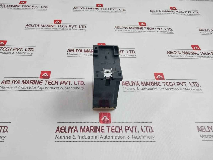 Siemens 3Un8 020 Contactor Control Relay 24V Dc 1,5A 220V