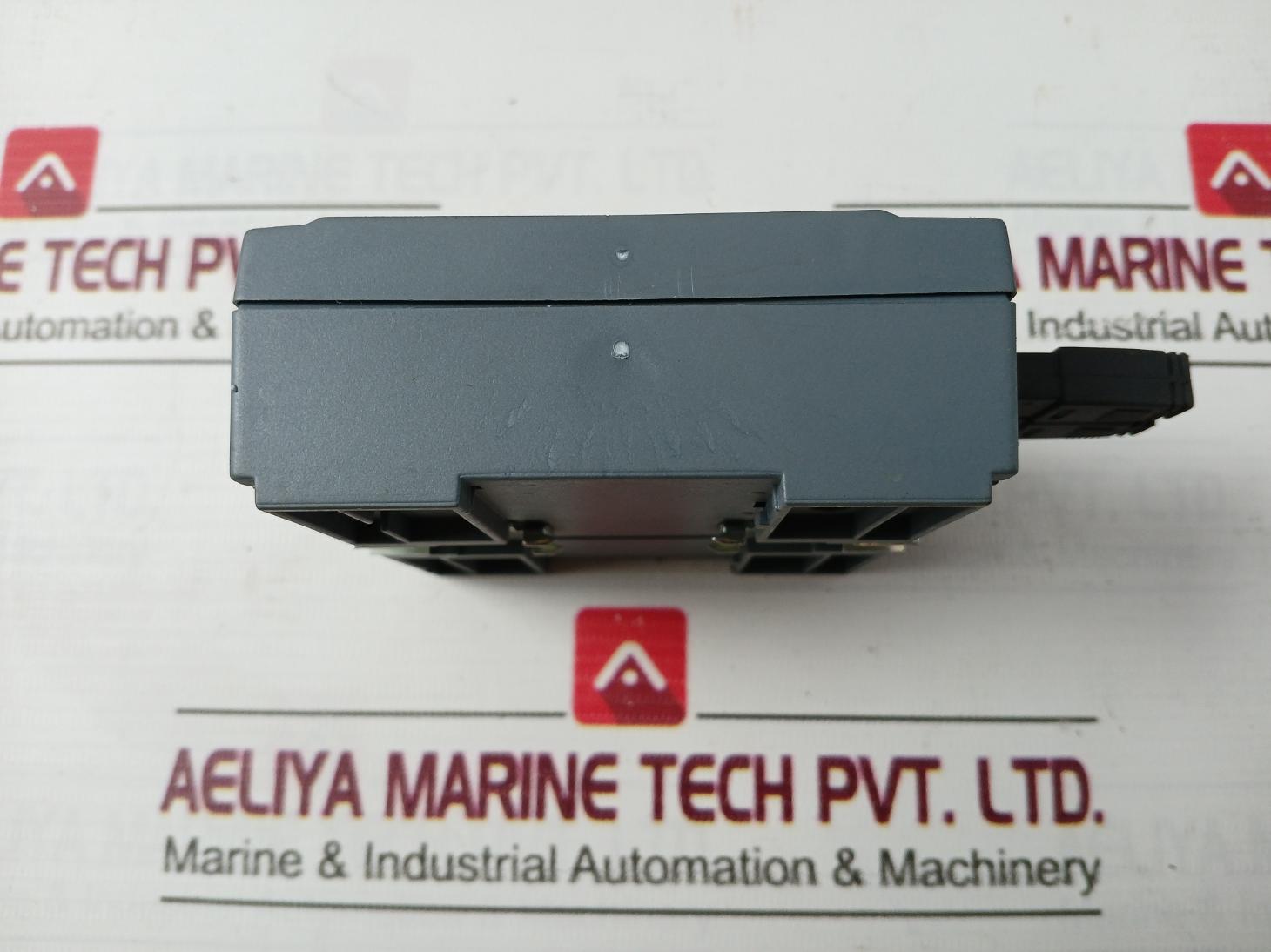 Siemens 3Va9987-0Ta20 Com100 Data Concentrator 24V 8W