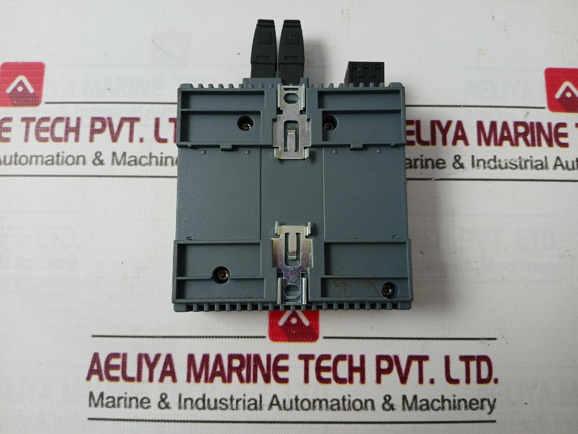 Siemens 3Va9987-0Ta20 Com100 Data Concentrator 24V 8W