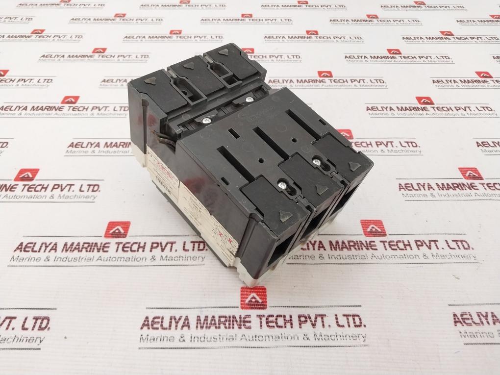 Siemens 3Vl1710-1Dd36-0Aa0 Circuit Breaker 50/60Hz