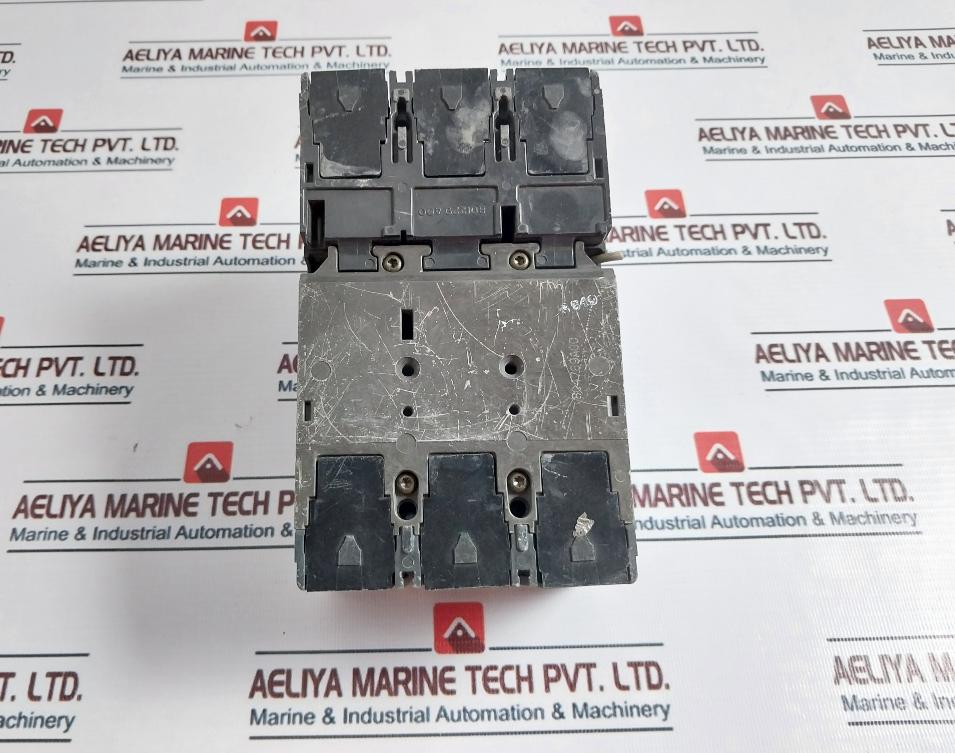 Siemens 3Vl3725-1Aa34-0Aa0 Circuit Breaker Vl250 250A