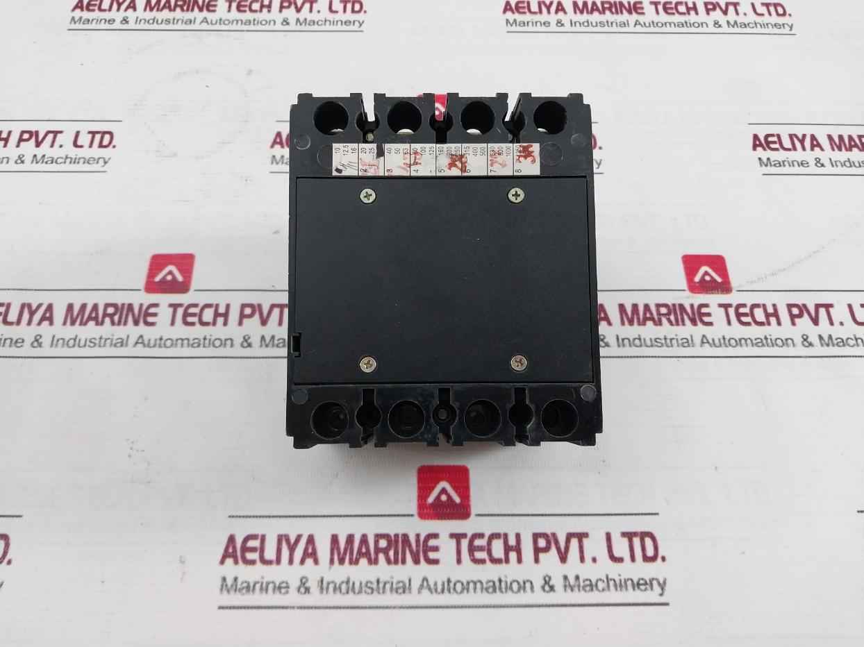 Siemens 3Vt8032-1Aa04-0Aa2 Molded Case Circuit Breaker 50/60Hz 4 Pole 500Vac