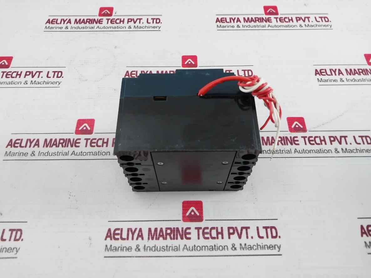 Siemens 3Vt8032-1Aa04-2Ga2 Molded Case Circuit Breaker 4 Pole 25Ka Vt63N 75% Icu