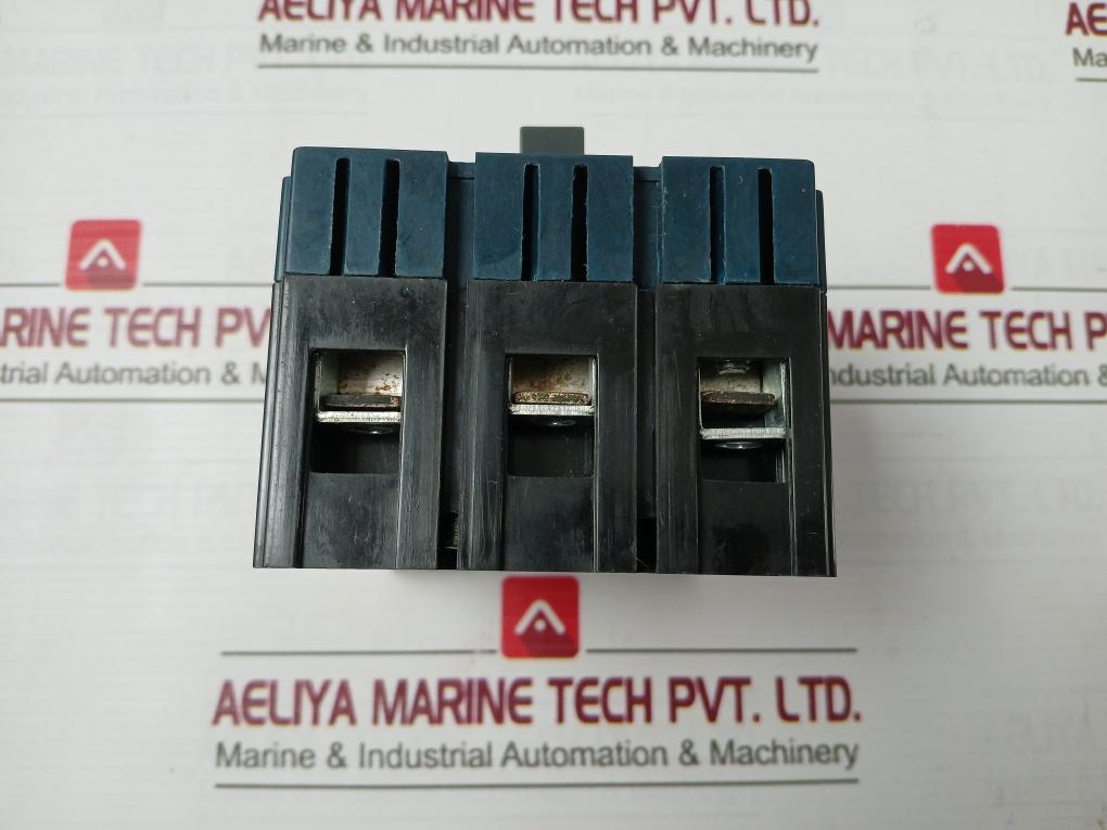 Siemens 3Vt8203-1Ba03-0Aa2 3-pole Molded Case Circuit-breaker 500Vac 50/60Hz