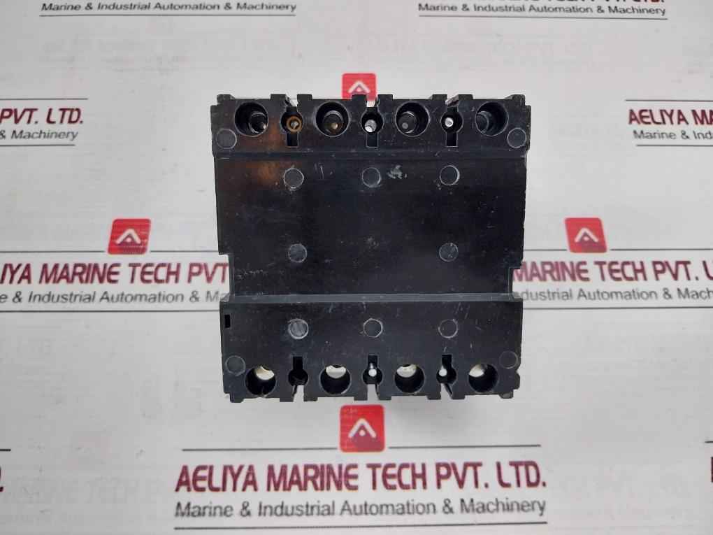 Siemens 3Vt8212-1Ba04-0Aa2 4 Pole Molded Case Circuit Breaker Vt160N 125A