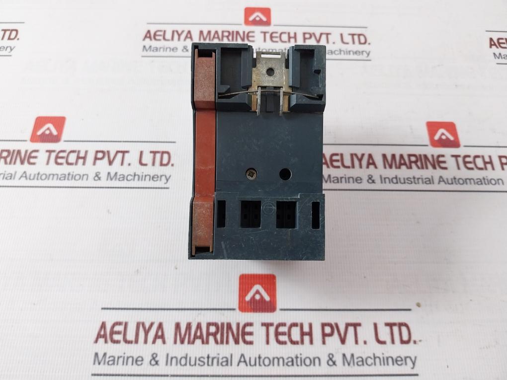 Siemens 3Vu1300-1Mg00 Circuit Breaker Ac-3 50/60Hz I: 19A G/9250A111